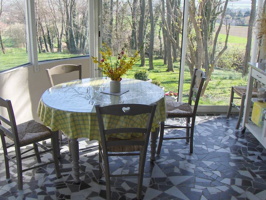 VERANDA