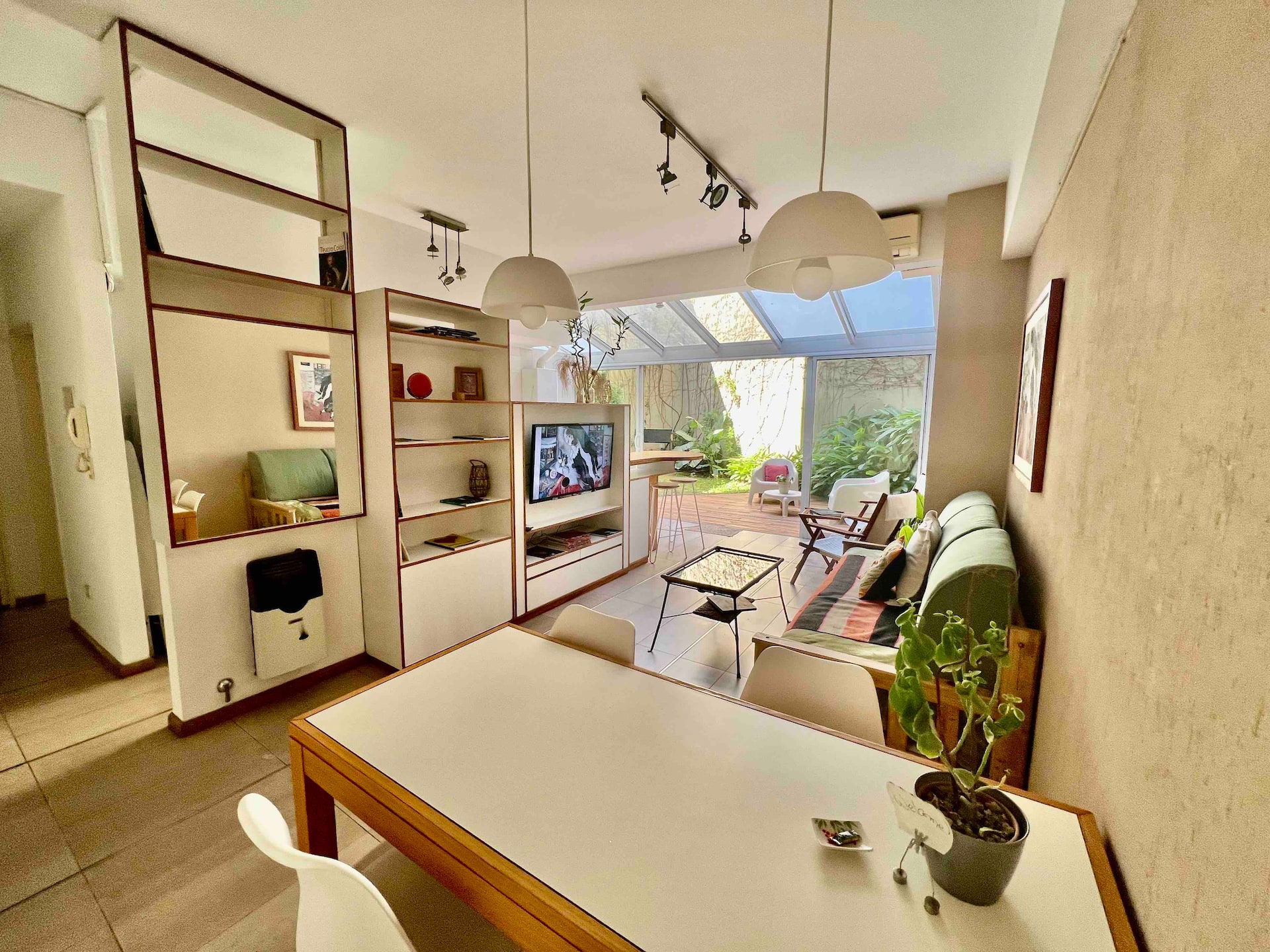 Ground-floor one-bedroom apartment with private garden in Villa Crespo