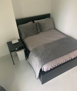 Cozy Boca Raton room