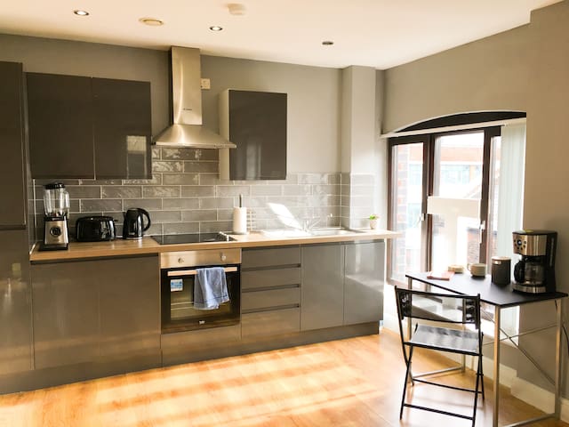 Charming Place @ Heart Of Liverpool's City Center