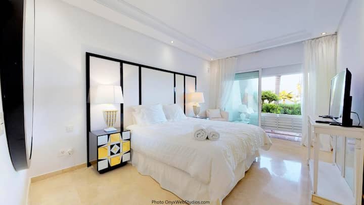 Chambre 1 Habitación con cama principal
Master lit 1 m80
