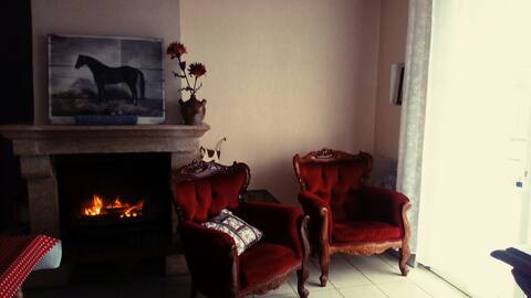 Accommodation, closed, breakfast. La Suze - le Mans