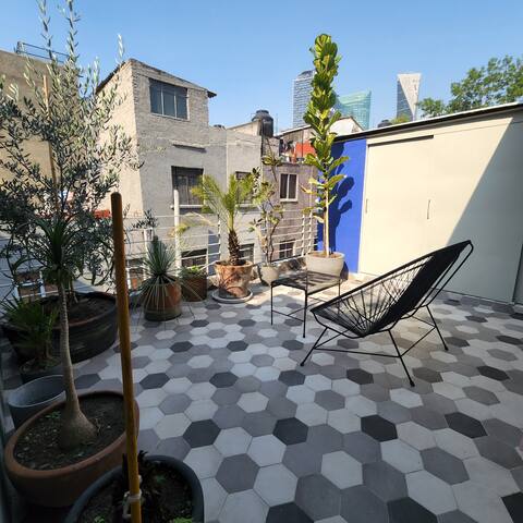 Hermosa Casa Azul en el corazón de la colonia Roma gallery image 3