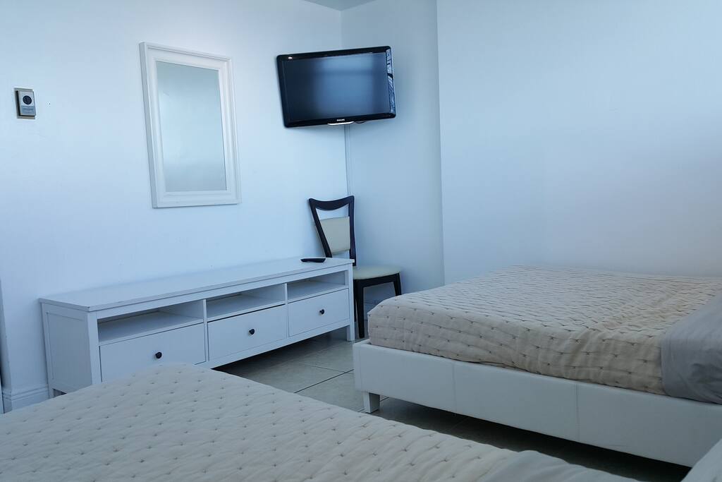 bedroom 435 / dormitorio 435