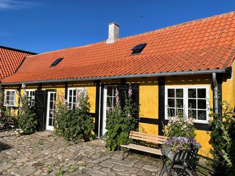 Idyllic Svaneke house overlooking Vigehavn