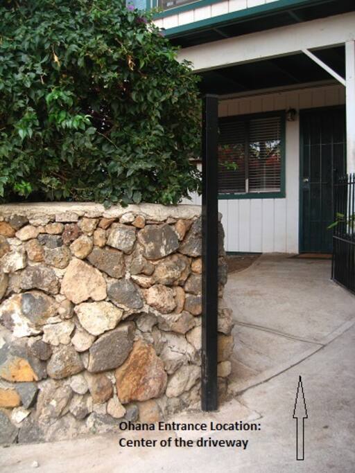 Ohana Unit Entrance Path