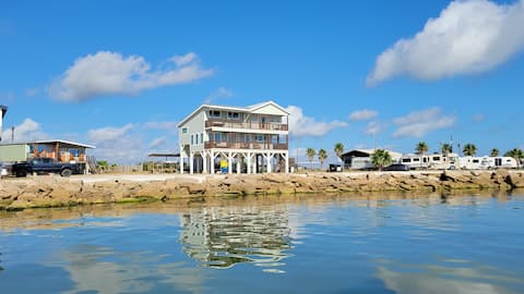 Waterfront + Pier Access | Fishing Retreat