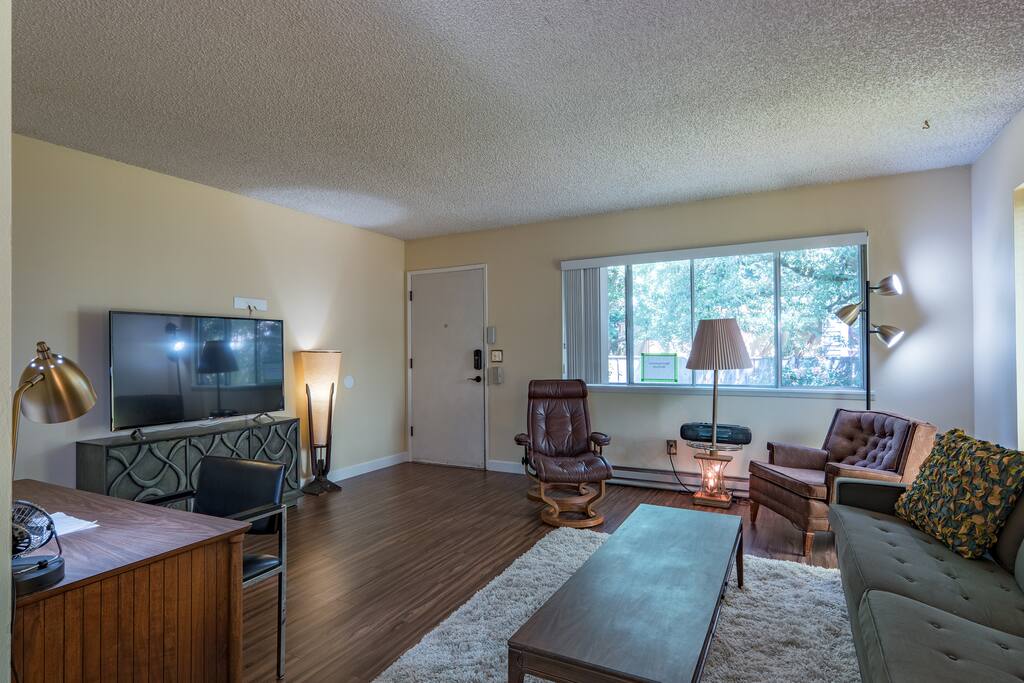 The 49" Roku TV provides Slingshot Blue and Orange for live cable streaming, Hulu, and Netflix. All other channels can be installed and logged into using your own credentials. We also have a digital antenna for 20+ local TV channels.