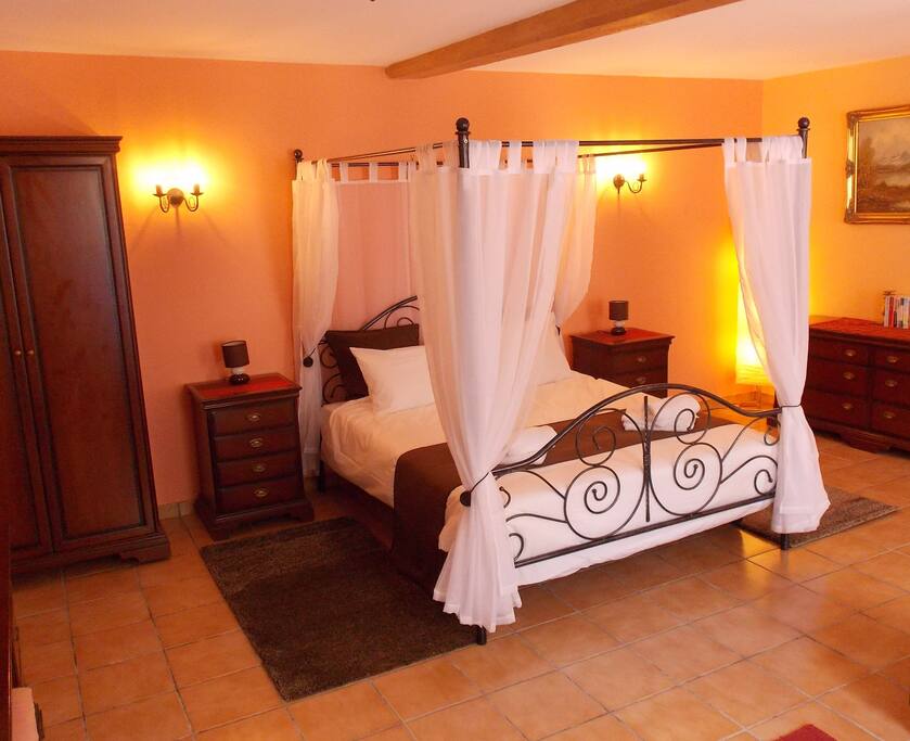 Bedroom with King size bed