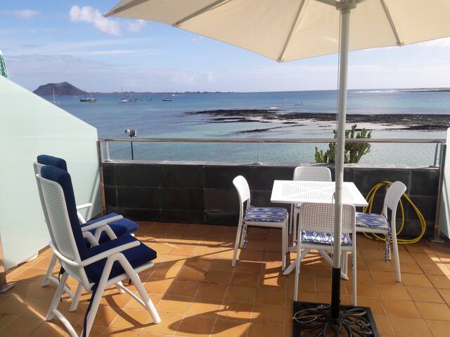 APARTAMENTO EN PRIMERA LINEA DE MAR