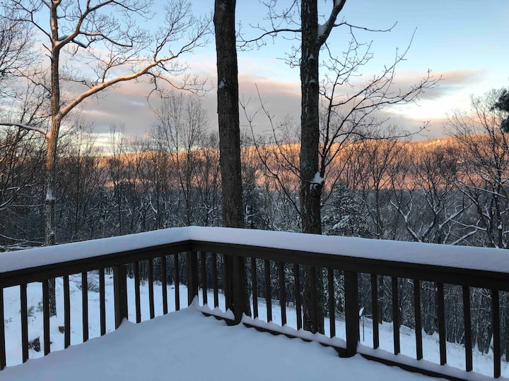 Lake Laura Holiday Rentals & Homes Basye, VA Airbnb