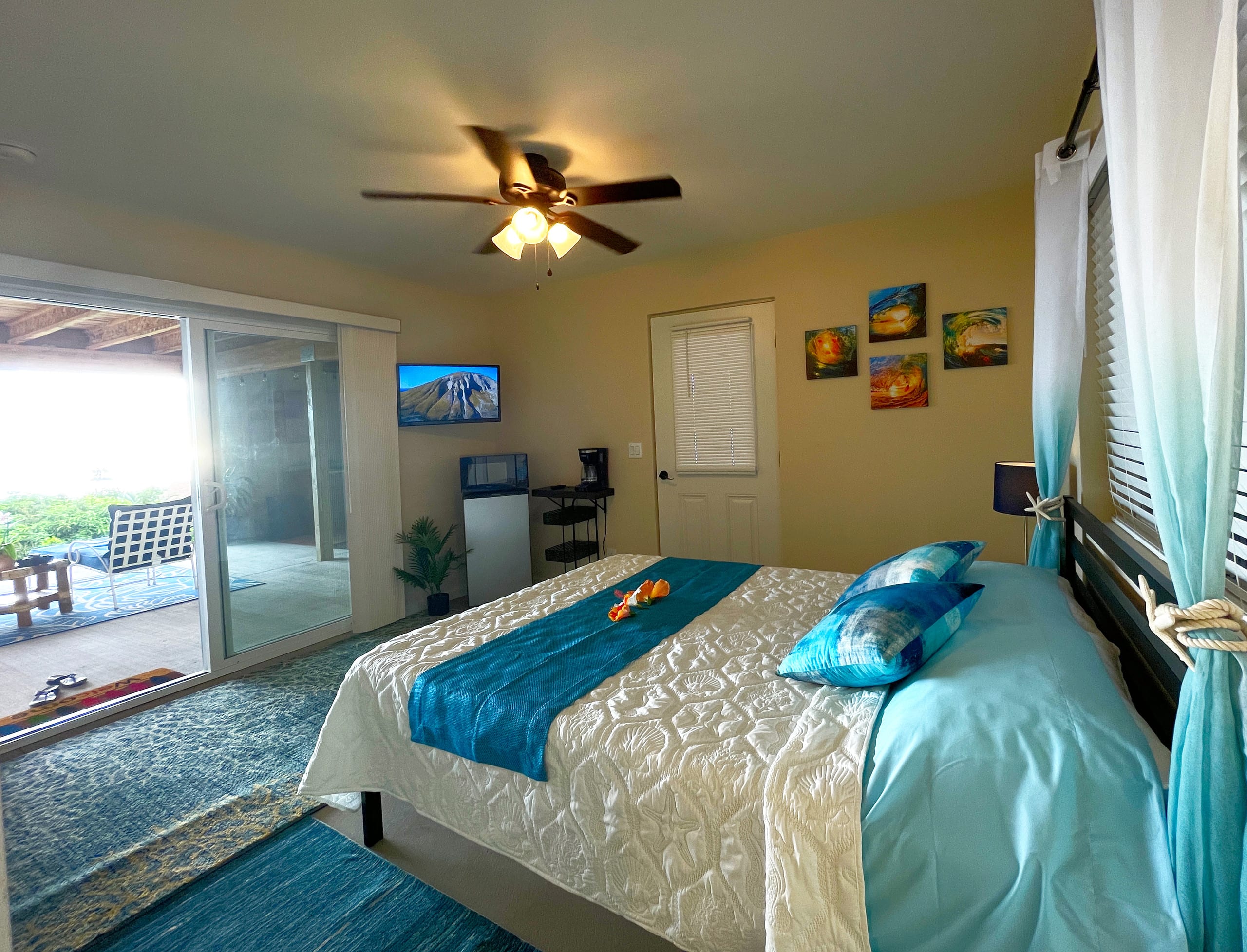 Sweeping Ocean Views 5 Minutes From Kailua Town. - Main photo