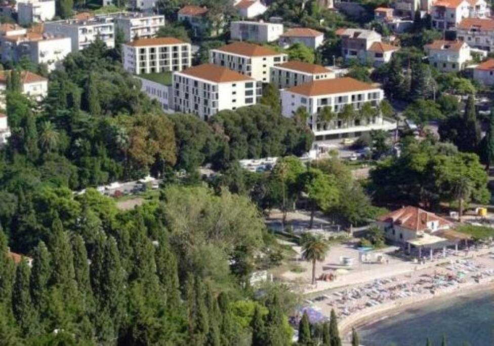 Lapad beach