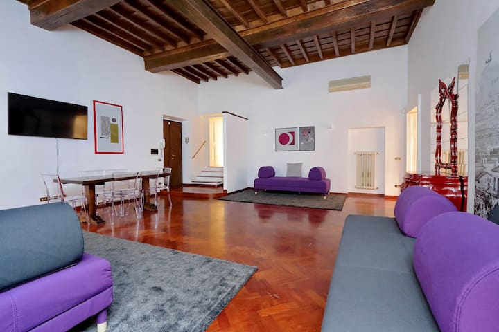 Simply Fabulous, Spacious and natural light.