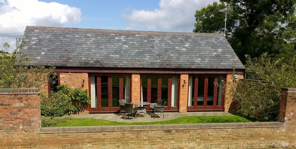 Airbnb Naseby Holiday Rentals Places To Stay England
