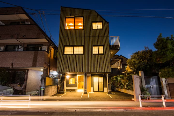 5 bedroom+6 toilets+3 showers+2 Balcony for Groups