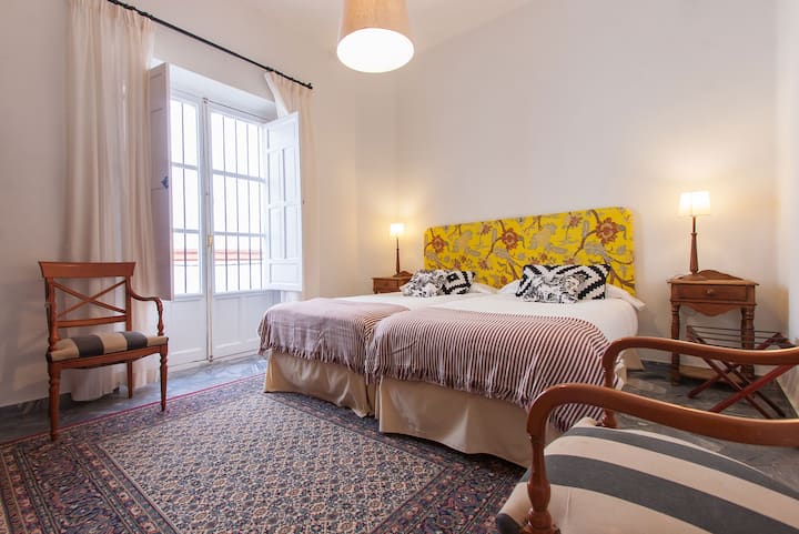 Საძინებელი 1