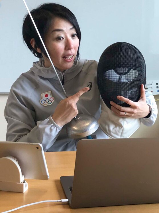 Mostrar imagem fornecida pelo anfitrião em ecrã inteiro