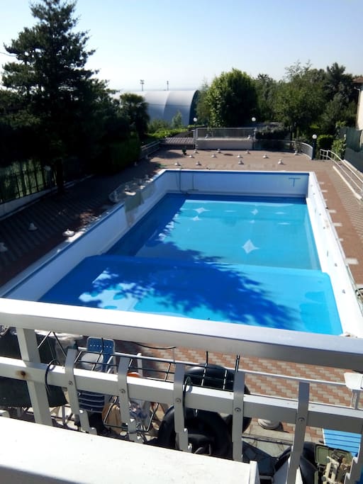 piscina scoperta del circolo sportivo
