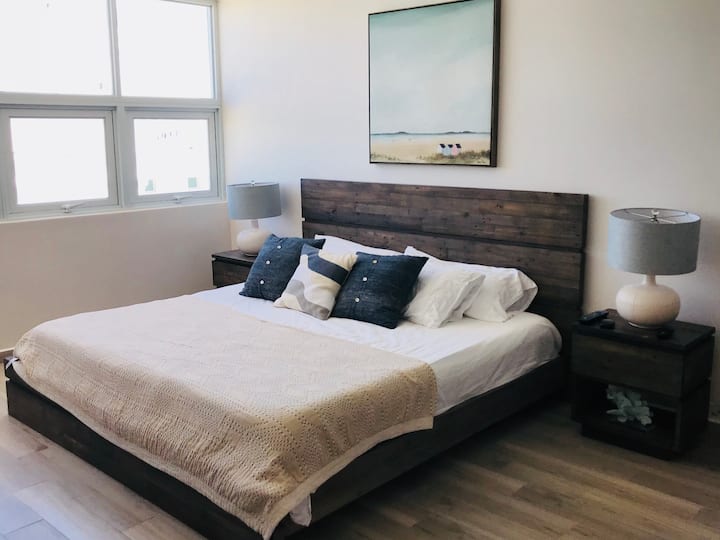 เตียงคิงไซส์ใหญ่