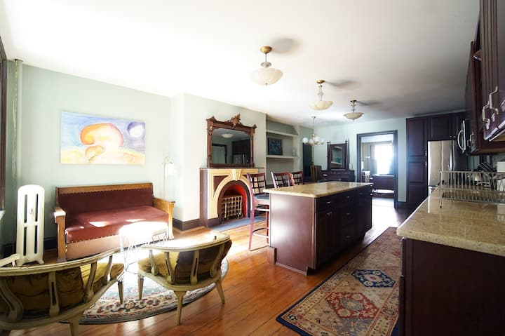 Apartment In 1845 Merchant’s Chambers - Baltimore, MD