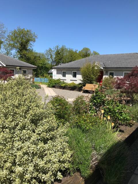 Superb location a two bedroom cottage sleeping 5.