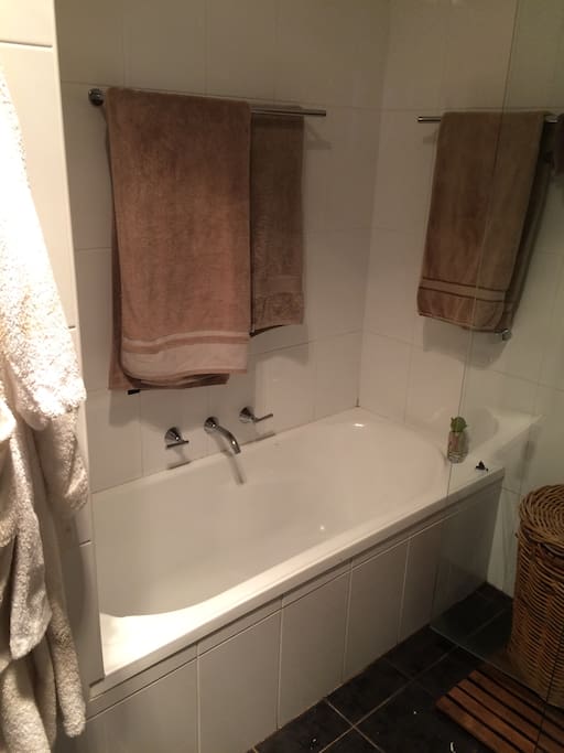 Main bathroom