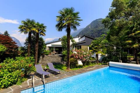 Tranquil Villa with pool, grill & garden