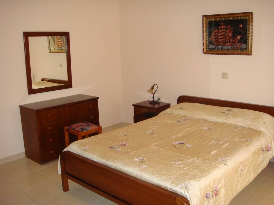 Main double bedroom
