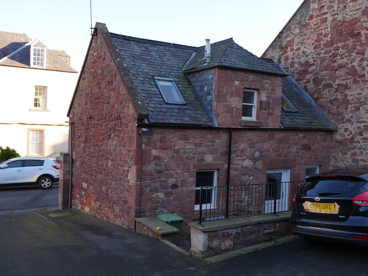 10 Best Airbnb Vacation Rentals In Dunbar, Scotland Updated 2024