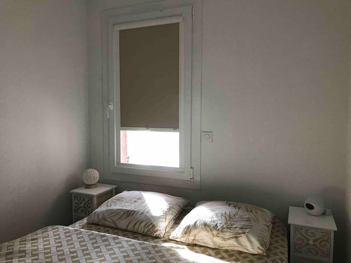 2023年新推出：遮光百叶窗 
因此，您可以睡更长时间！ 