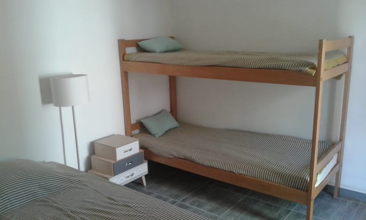 Жолта соба