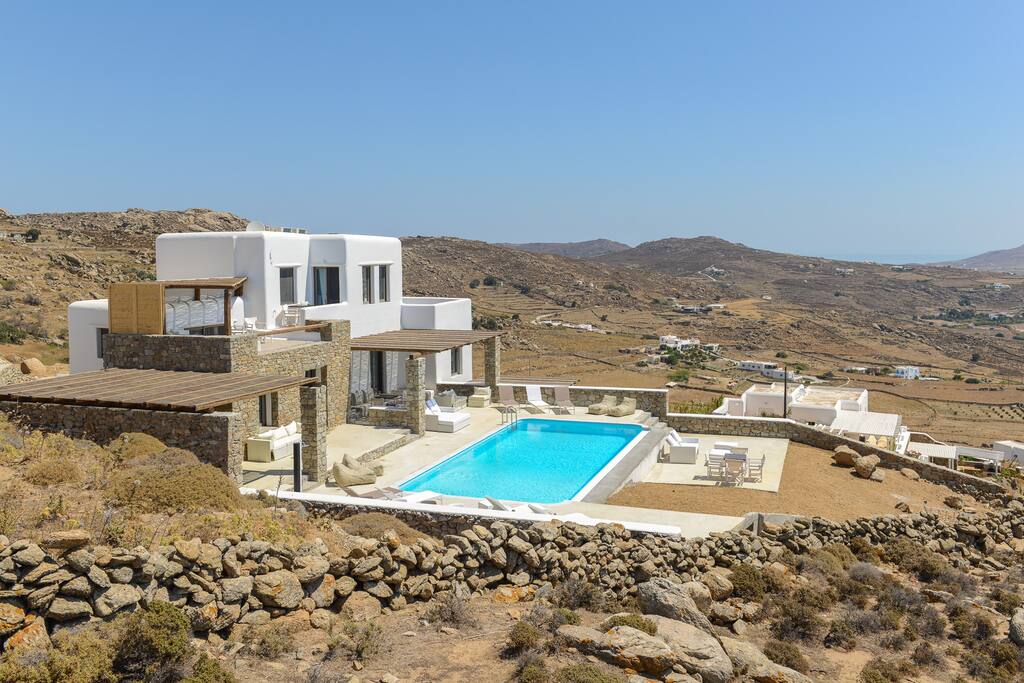 Amallini suites' complex
