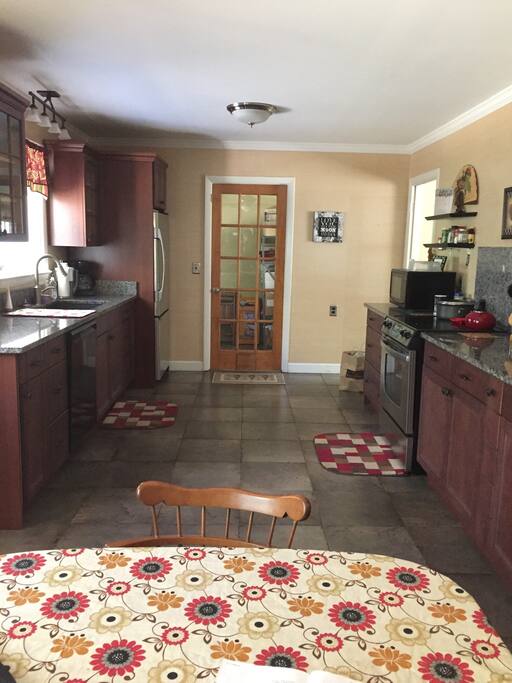 Fully equipped kitchen