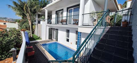 Popular Airbnb listing: Lena's Place, a private pool outside your studio! in Imaculado Coração De Maria