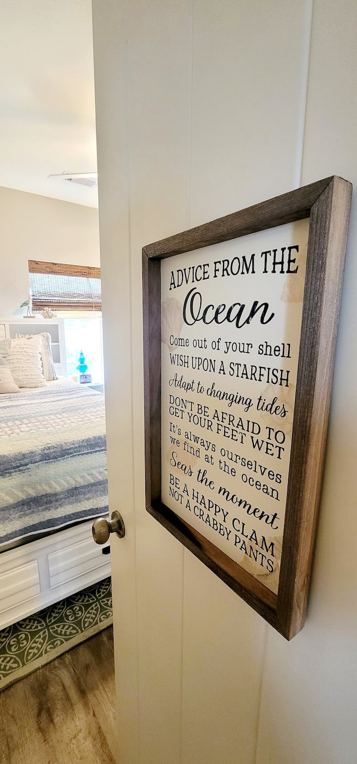 Secondary "Ocean" room