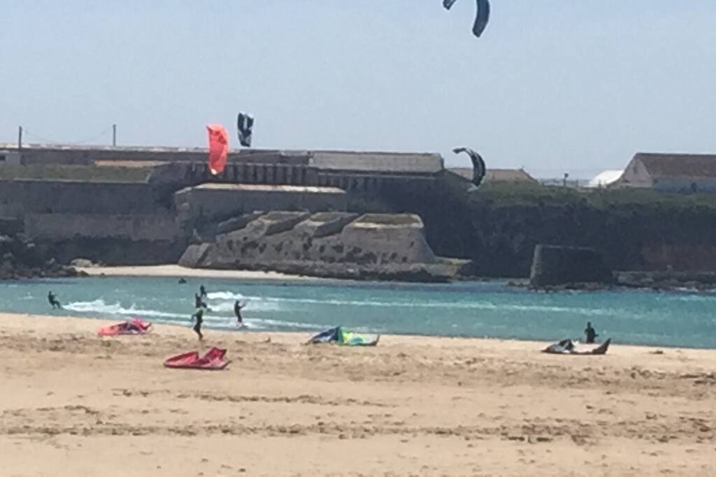 KITE SURFING PARADISE