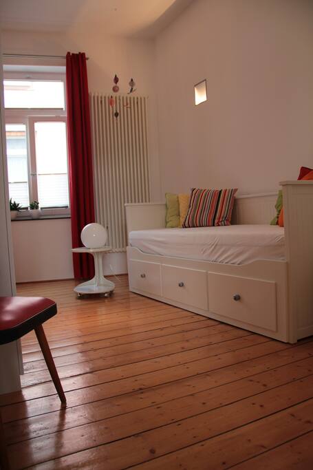 Schlafzimmer mit Tagesbett