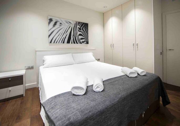 Sagrada Familia Luxurious gallery image 5