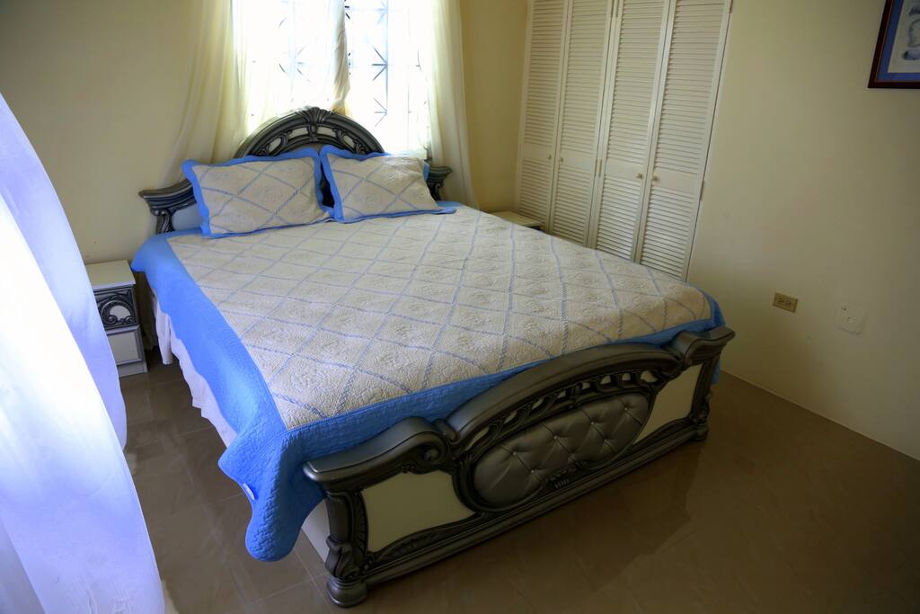 Master Bedroom pic 2
