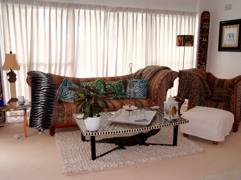 Loungeroom 1