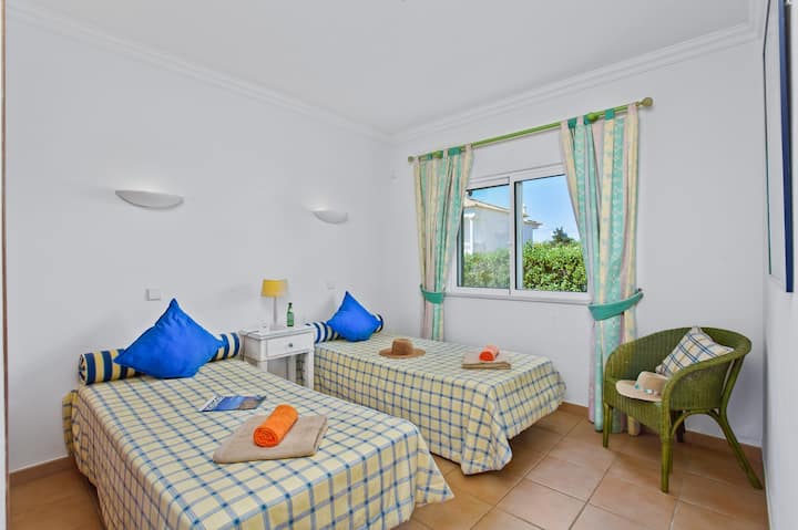 Ground Floor Twin 2 with space for Cot Bed