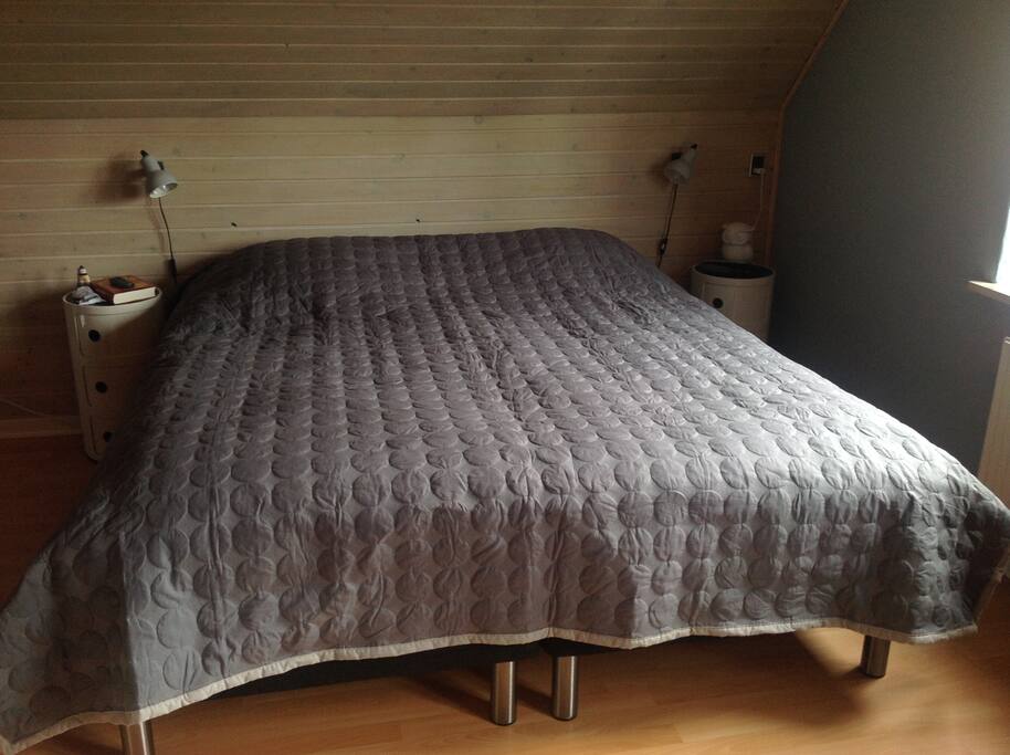 Master bed - elevation.
