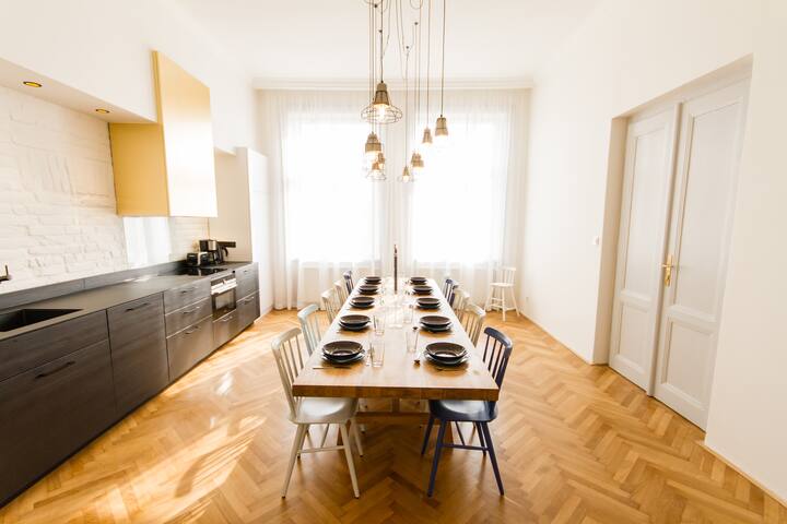 Florentinum Premium 3-Bedrooms, Balcony (Old Town) gallery image 3