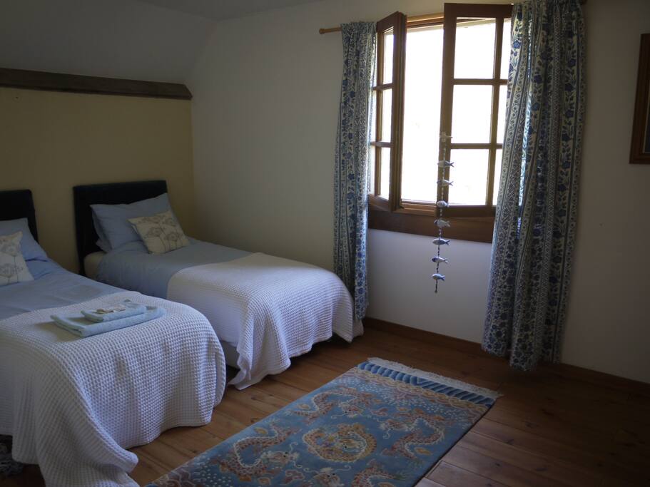 Chambre et deau lit simple