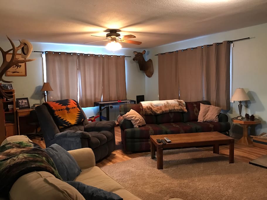 Living room with seating for 6