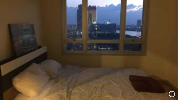 วิวแม่น้ำจากห้องนอน 