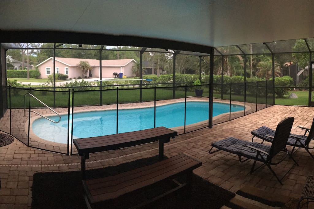 Pool with safety fence