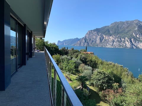 “LA VISTA” Villa with breathtaking views