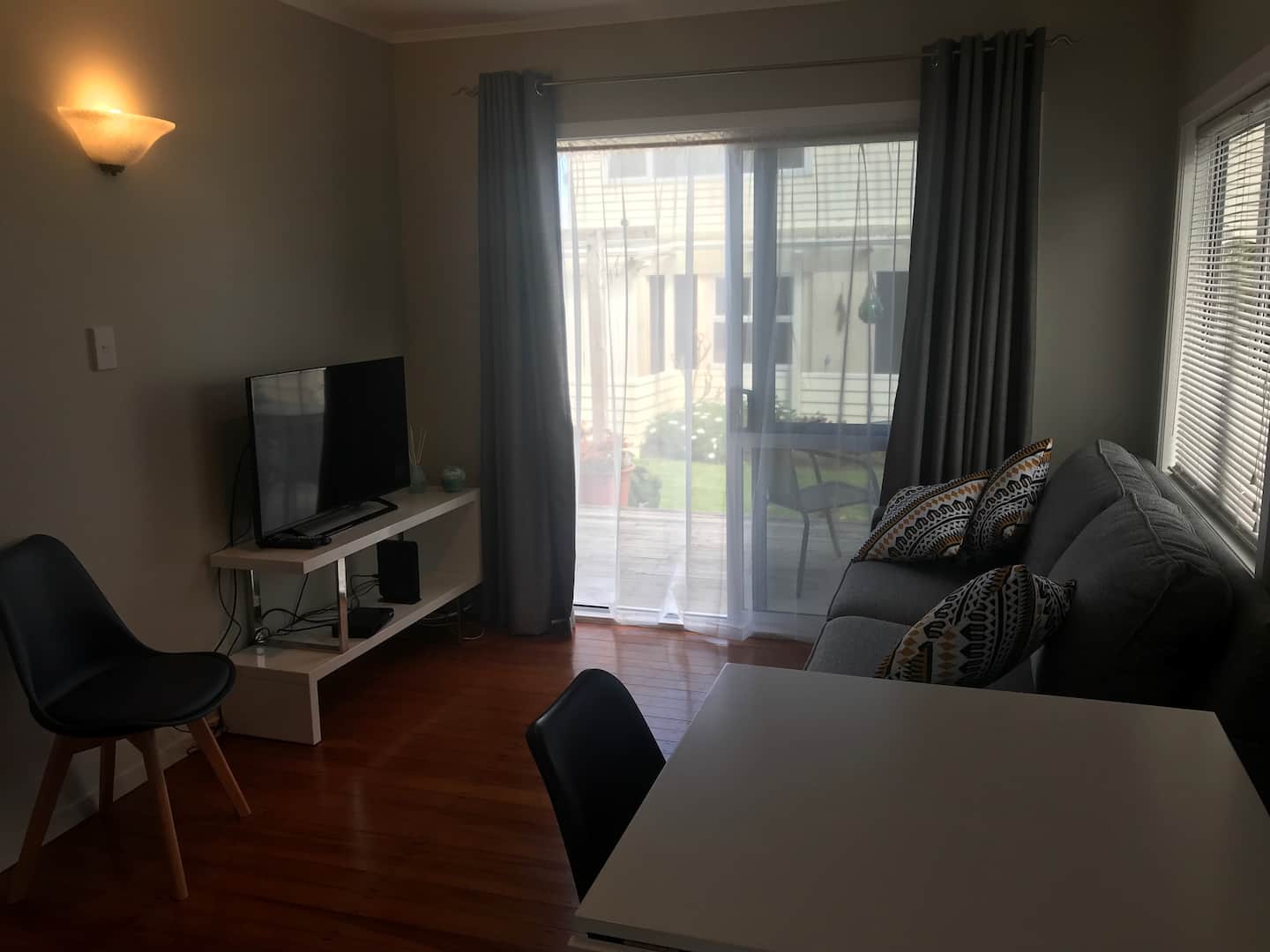 Seaview Cottage 3